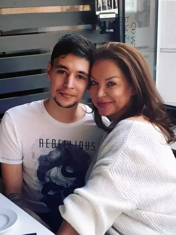 Eugenia Șerban și fiul ei