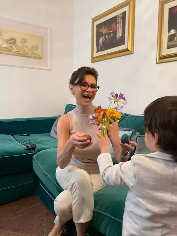 Ramona Bădescu imagini apartament Italia (10)