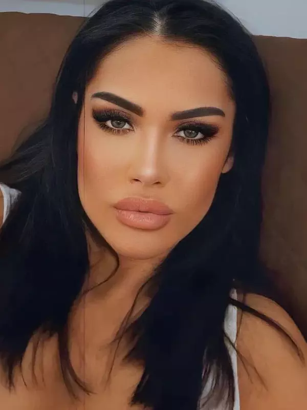 VIDEO Oana Zăvoranu a cerut ajutor financiar. Anunțul făcut de actriță: „M-am hotărât să fac ceea ce știu cel mai bine”