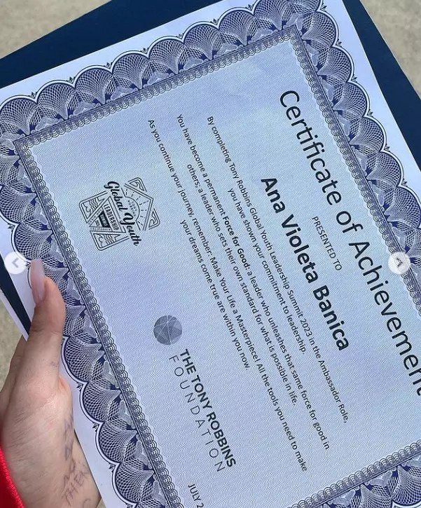 fiica-andreei-marin-premiata-america-san-diego-1-1