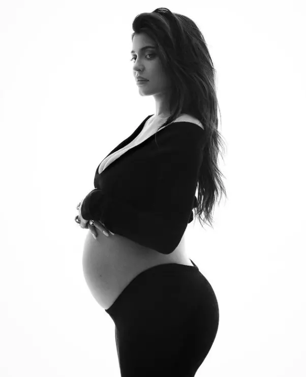 kylie-jenner-a-nascut-al-doilea-copil-3