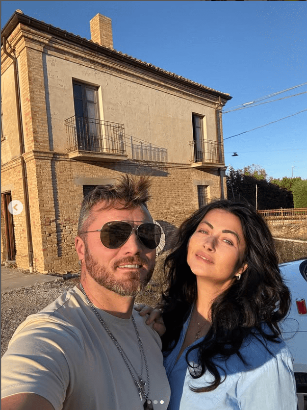 Tavi Clonda si gabriela