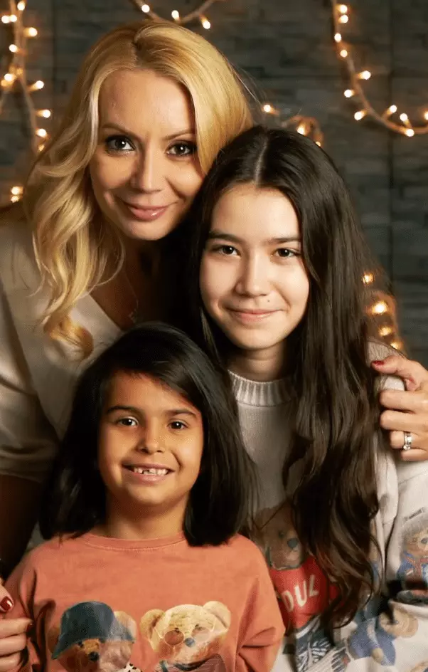 Fetele Dacianei Sârbu și ale lui Victor Ponta (2)