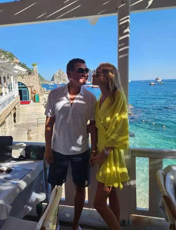 valentina-pelinel-si-cristi-borcea-vacanta-capri-3