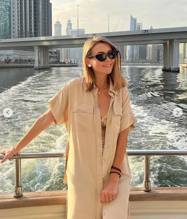 denisa-tanase-in-dubai-4