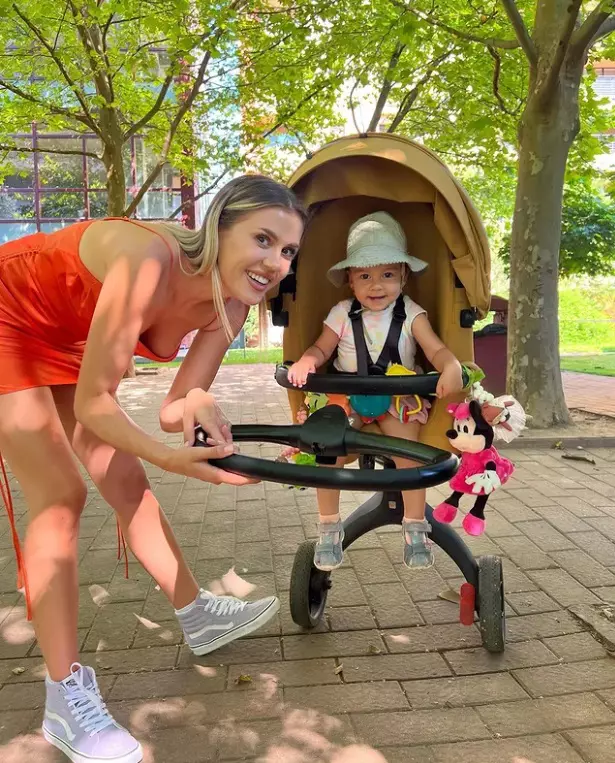 emily-burghelea-insarcinata-a-doua-oara-3