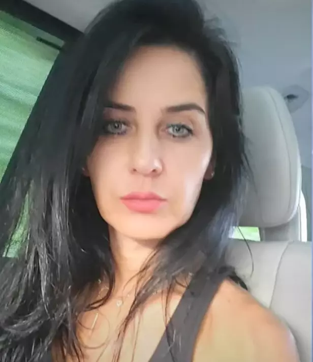 catalin-crisan-iubita-camelia-3