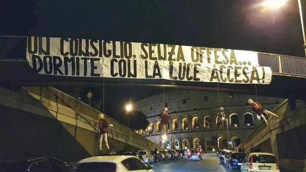 Fanii Romei, amenințări macabre la adresa jucătorilor după eșecurile cu rivala Lazio