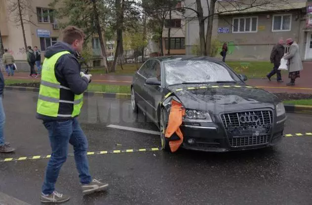 Mamă și bebelușul ei, loviți pe trecerea de pietoni în Suceava (1)