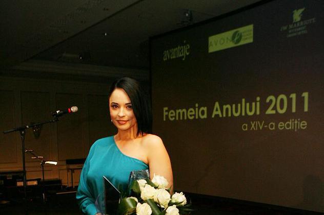 Andreea Marin Bănică, premiată de revista ”Avantaje” pentru proiectul ”Şcoala mamelor”