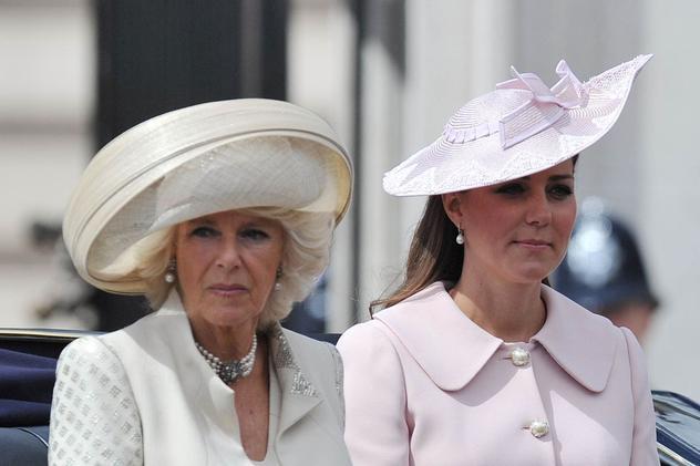 SARCINA LUI KATE MIDDLETON, în pericol! IATĂ MOTIVUL pentru care CAMILLA PARKER-BOWLES DANSEAZĂ de fericire!