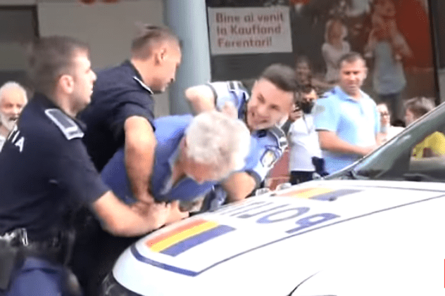 Bărbat încătușat de polițiști pentru că a refuzat să i se ia temperatura. Kaufland susține că scandalul de la magazinul din Ferentari a fost regizat