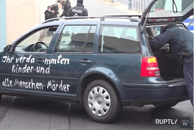 Mașina izbil gardul cancelariei Berlin