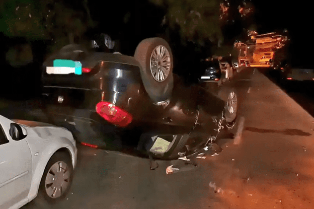 Un șofer beat a lovit patru mașini și s-a răsturnat, în Slobozia. Nimeni nu a fost rănit