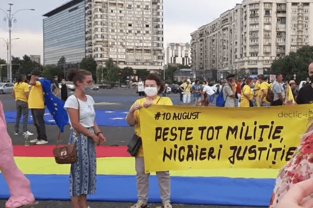 150 de persoane au participat la protestul din Piața Victoriei față de tergiversarea dosarului „10 august”: „Peste tot miliție, nicăieri justiție!”