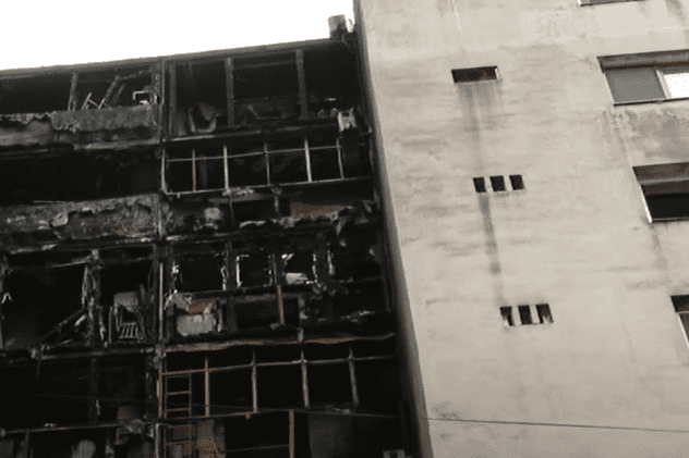 Anchetă după incendiul la blocul din București. Focul a izbucnit la etajul 2 și s-a extins până la etajul 10