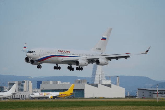 Un avion rusesc folosit și de președintele Putin a aterizat pe aeroportul din Basel. A făcut 9 ore și 14 minute de la Moscova