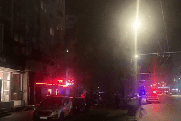 Explozie într-un bloc din Cluj-Napoca. Patru oameni au fost răniți, printre care și un copil