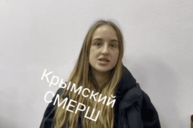 O tânără din Simferopol și-a cerut scuze, după ce și-a făcut un tatuaj cu mesajul „Crimeea este Ucraina”