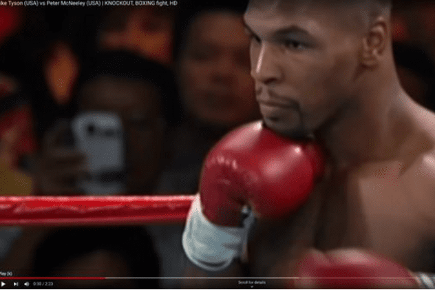 Spectatorul care filma cu un „smartphone modern” la meciul de box disputat de Mike Tyson în 1995, mister deslușit