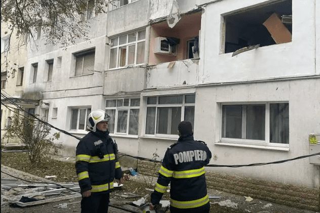 Explozie puternică într-un apartament din Bacău. Două persoane au suferit arsuri