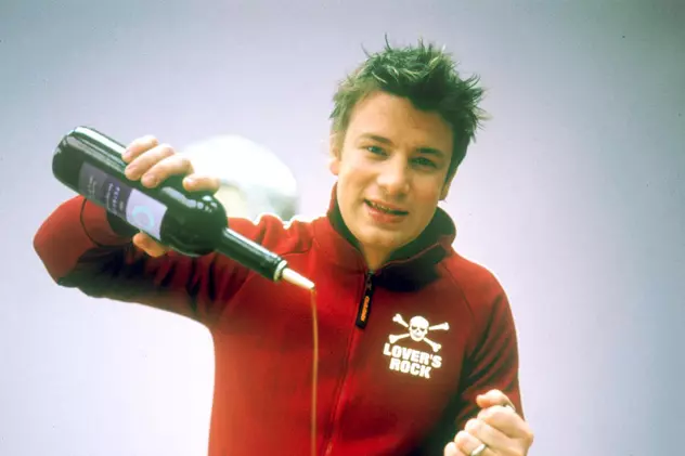 Jamie Oliver închide 12 restaurante din Marea Britanie