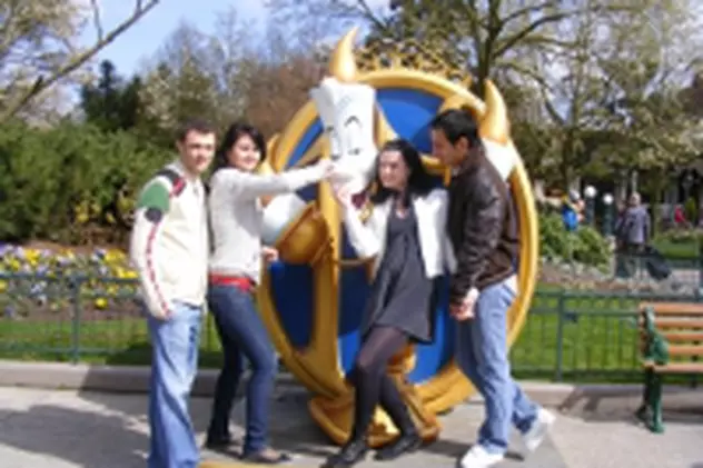 Concurentii 'Nora pentru mama', la Disneyland Paris
