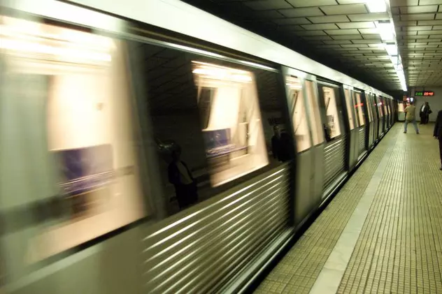 Metroul va circula în noaptea dintre ani, la intervale de 20 de minute