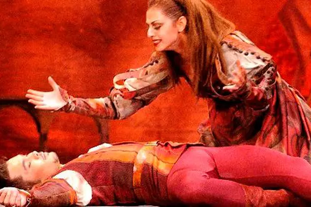 Teatru pentru homosexuali: ”Romeo şi Julian”