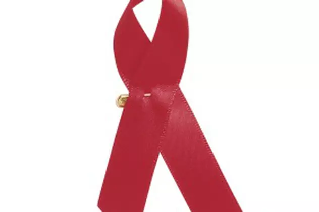 A cerut marcarea pe fund a bolnavilor de SIDA