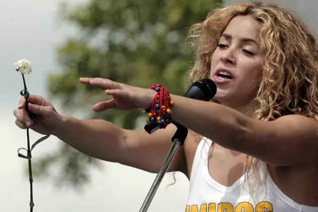 Shakira îl va alege pe "eroul anului"