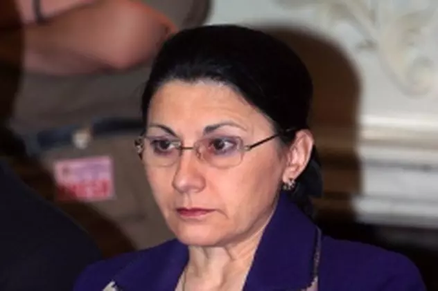 Ecaterina Andronescu: Ministerul Educaţiei are datorii de un miliard de euro