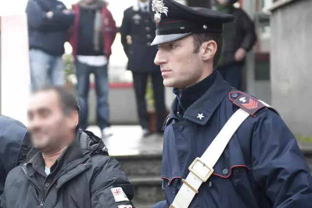 Român arestat în Italia pentru fraude informatice