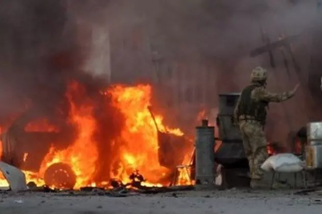 Explozie într-un centru comercial din Afganistan. Două persoane au murit, iar alte 16 au fost rănite