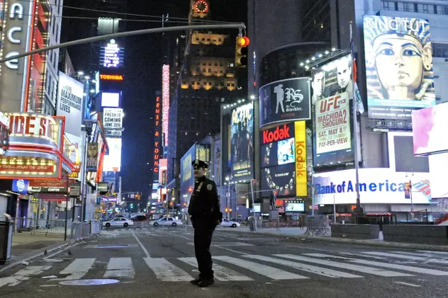 Piaţa Times Square din New York, evacuată din cauza unei bombe