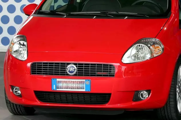 Fiat recheamă în service 500 de autoturisme Grande Punto 