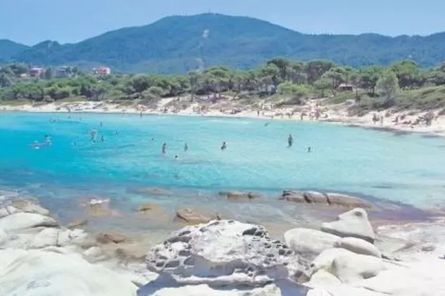 O săptămână în Grecia costa cât un weekend de fițe la Mamaia.