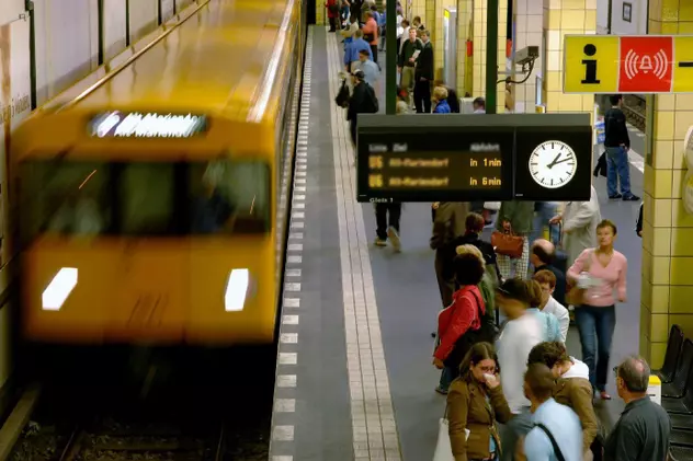 Reţeaua de metrou din Melbourne, amendată cu 1 milion $, pentru întârzieri