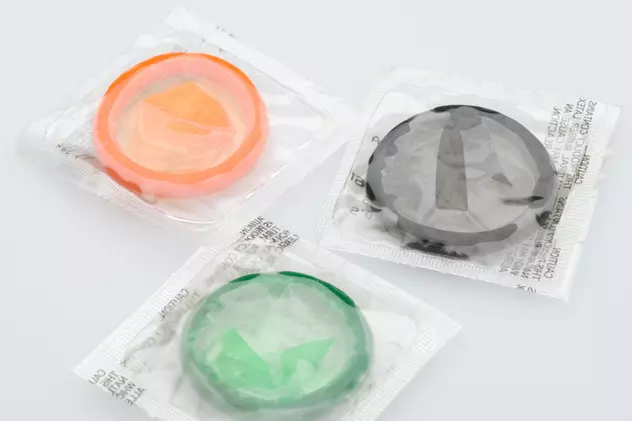 Tonomate cu prezervative într-o închisoare din America 