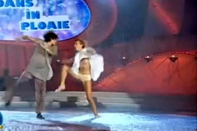 Video | Adela Popescu şi-a dezgolit sânii la "Dansez pentru tine"