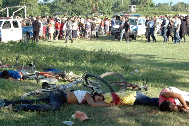 14 persoane împuşcate mortal, la un meci de fotbal în Honduras