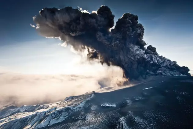 Vulcanul Eyjafjallajokull a devenit atracţie pentru turiştii americani