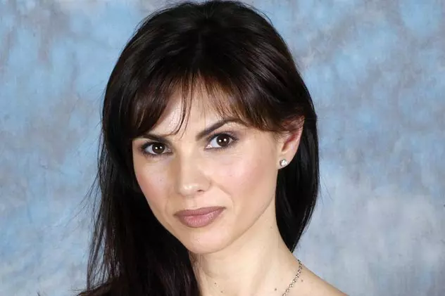 Ramona Bădescu se face jurnalistă