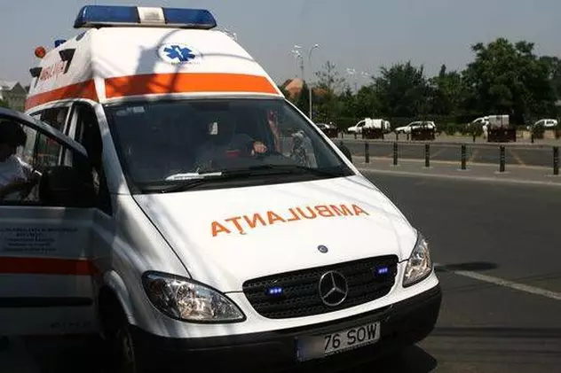 Un mort și doi răniți într-un accident rutier din Timiș