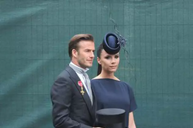 Foto| David şi Victoria Beckham, modele de eleganţă la nunta regală