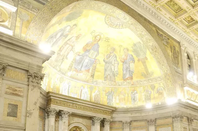 VIDEO | 100 de ţigani români care au ocupat ilegal Bazilica San Paolo de la Roma, plătiți de autoritățile italiene să plece