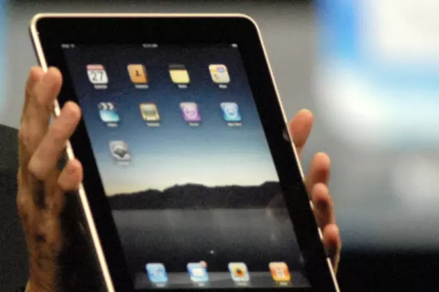 25 Tablete iPad confiscate de inspectorii vamali de la BV Otopeni