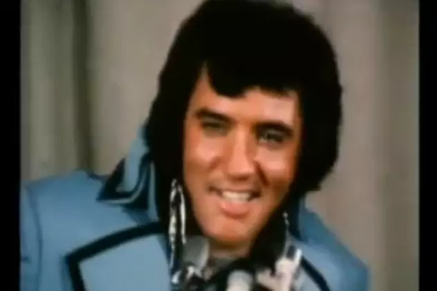 Video | Îl recunoşti? Care melodie e cântată de Elvis şi care de imitatorul său?