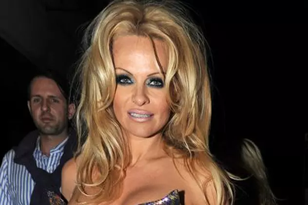 Pamela Anderson vrea să devină ambasadoare a bunăvoinţei ONU