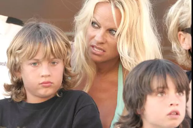 Pamela Anderson: "Fiii mei aleg bărbații cu care ies”